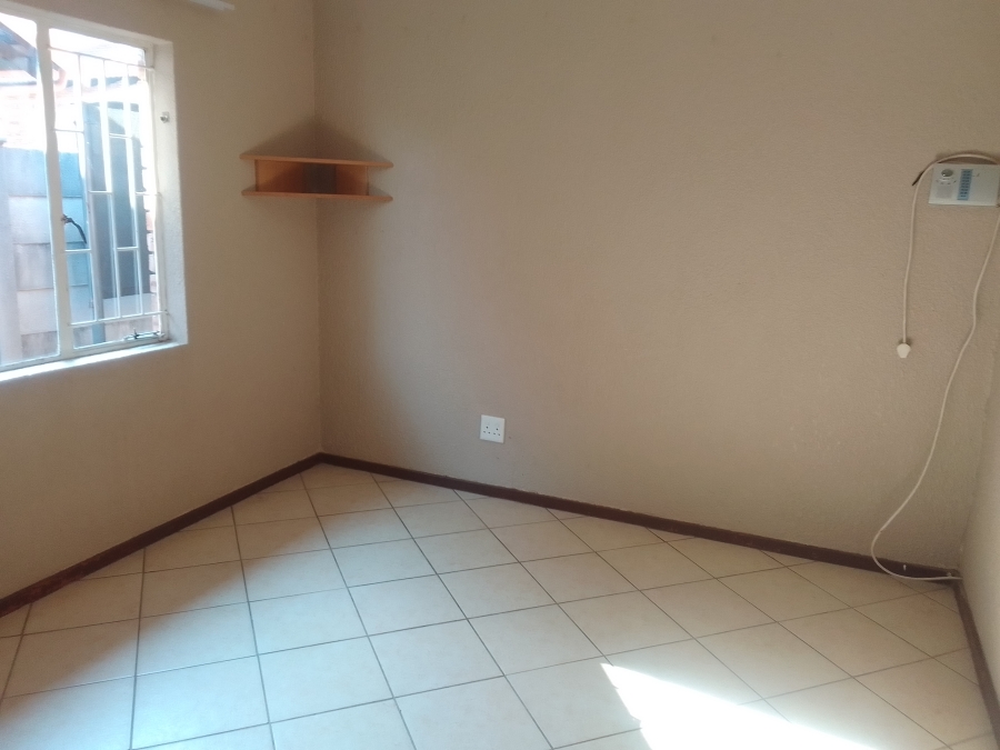 To Let 3 Bedroom Property for Rent in Bodorp North West